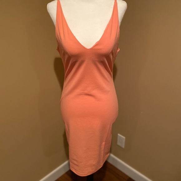 Dress - Picture 1 of 3